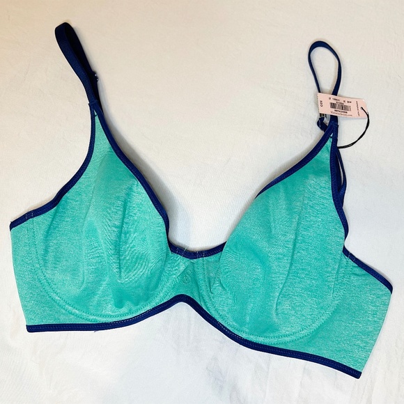 Victoria’s Secret Intimates Lined Semi Demi Green Bra NWT - Picture 3 of 3